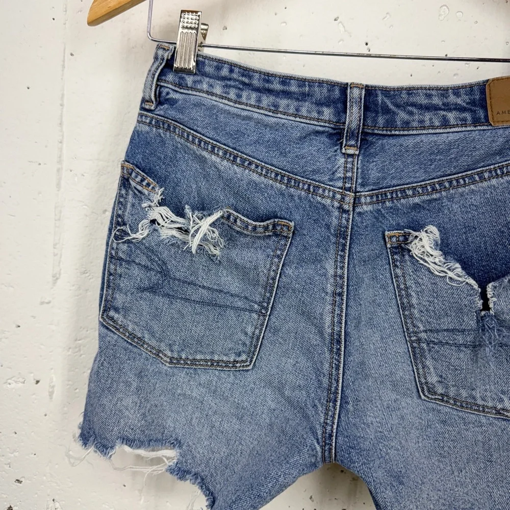 American Eagle Size 2 Highest Rise Baggy Distressed Jean Shorts